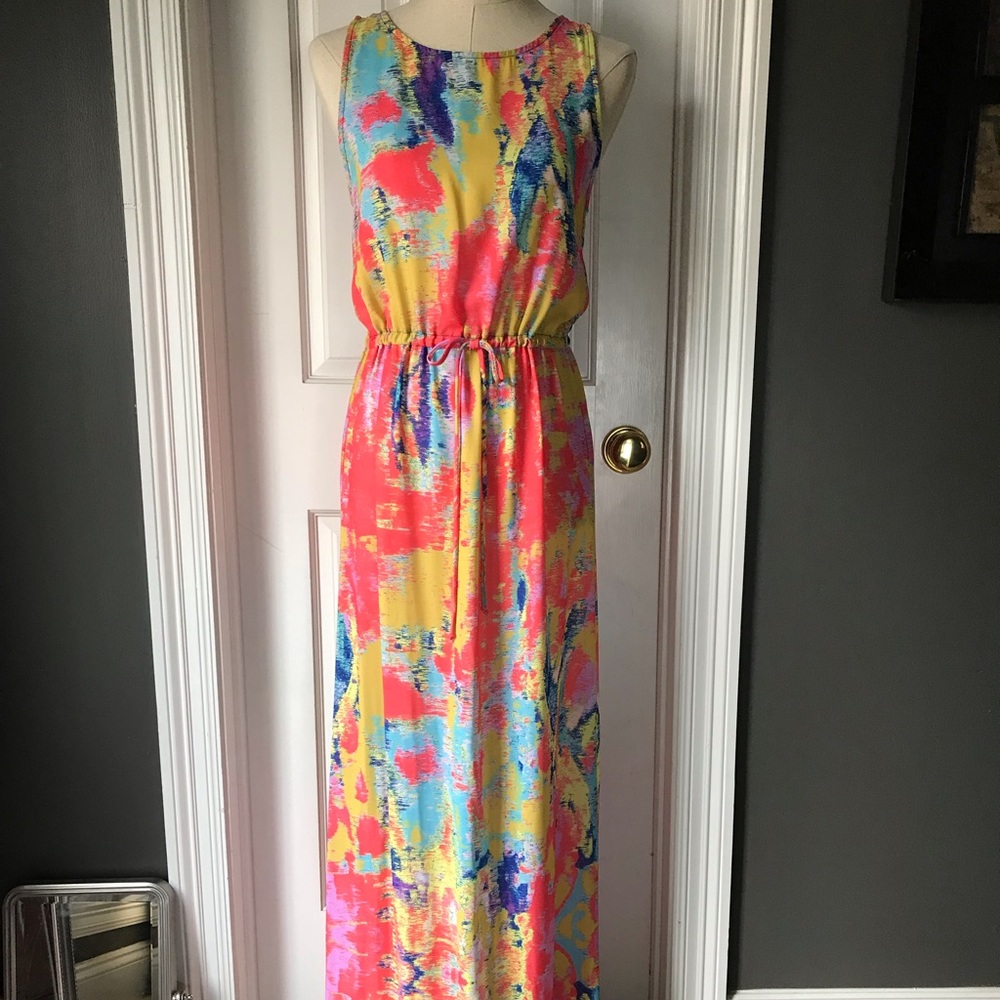 Glam Open Back Maxi Dress Small NWT